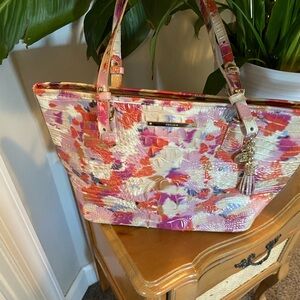 BRAHMIN medium Asher-Fiesta Melbourne New